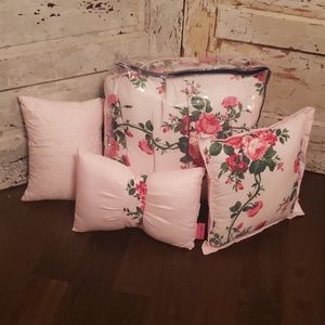 Betsey Johnson bedding